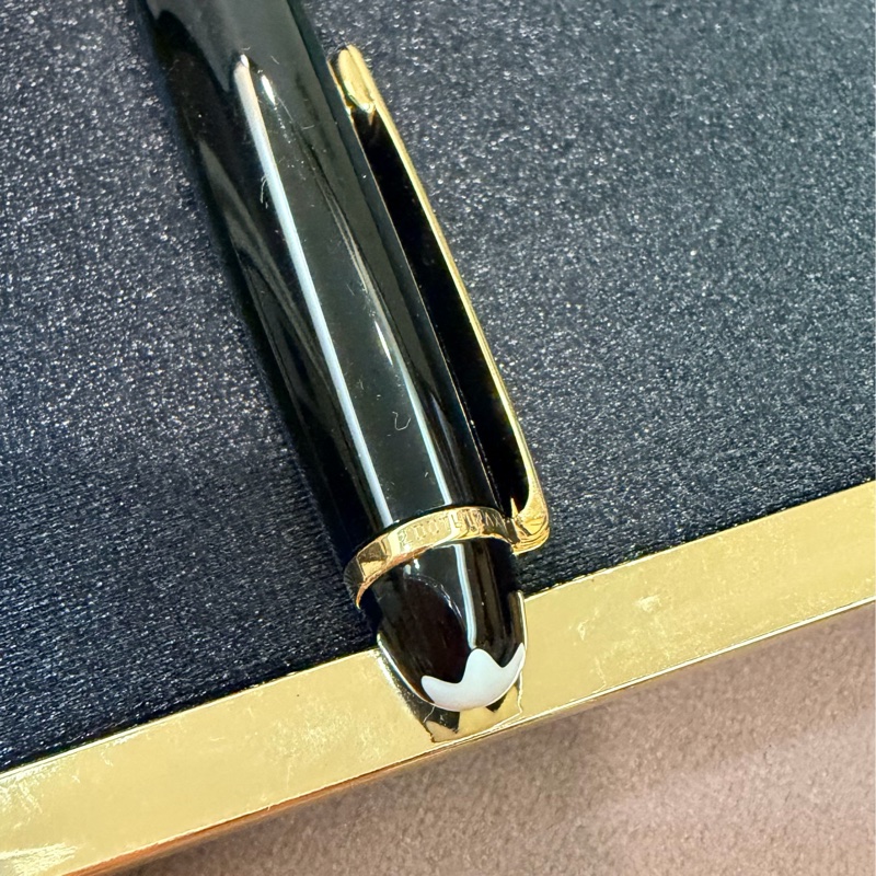真品MONTBLANC 萬寶龍 Meisterstück 大師傑作（大班）鍍黃金經典原子筆 附盒裝保單-7