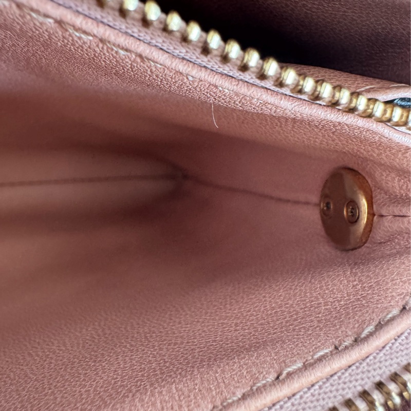 LV M21260黑壓紋coussin pm-26