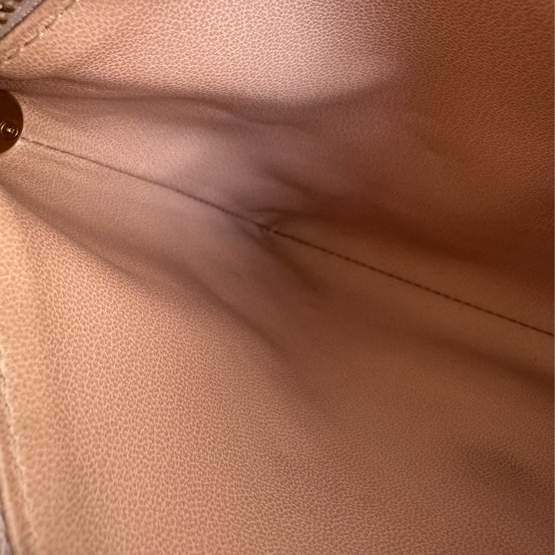 LV M21260黑壓紋coussin pm-27