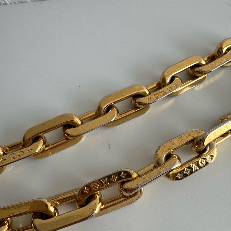 LV M21260黑壓紋coussin pm-31