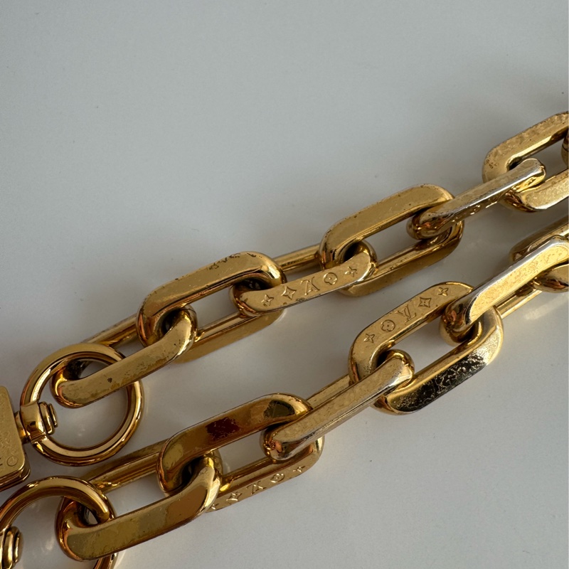 LV M21260黑壓紋coussin pm-37