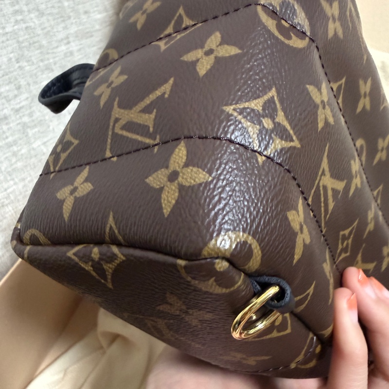 LV新版小後背包（包全新未使用過）M44873-14