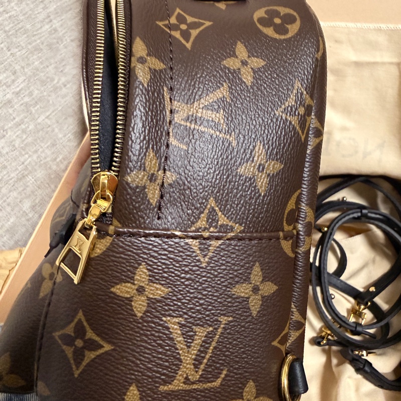 LV新版小後背包（包全新未使用過）M44873-23