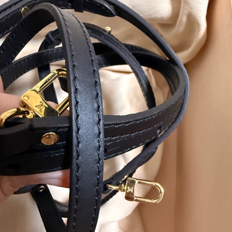 LV新版小後背包（包全新未使用過）M44873-26