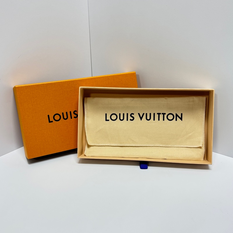 【超！級！新🎁】 LV M62295 RFID晶片款 黑老花長夾 （專櫃29,900）-1