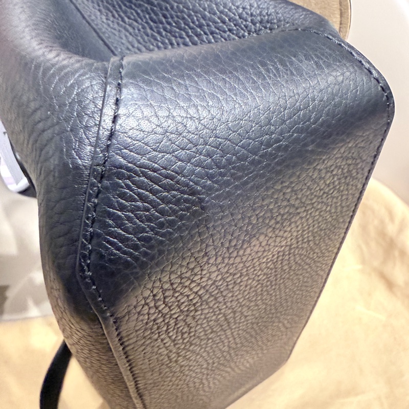 LV✨Louis Vuitton Volta 黑色全皮手提包肩背包翻蓋包-17