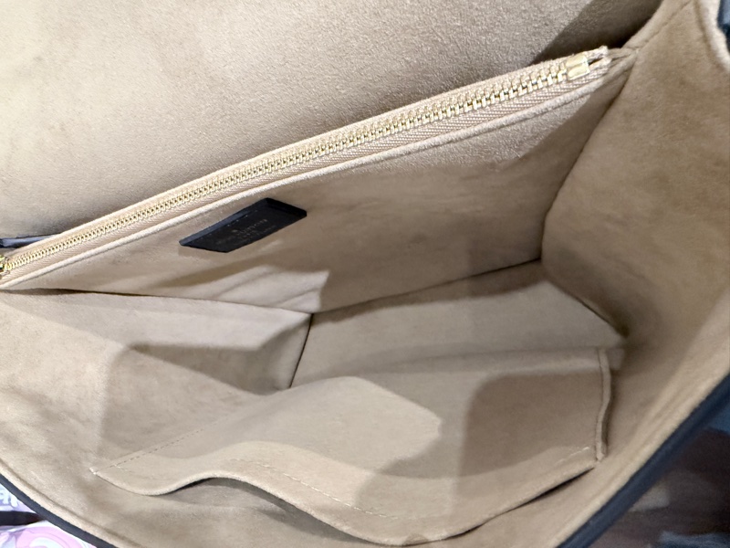 LV✨Louis Vuitton Volta 黑色全皮手提包肩背包翻蓋包-27