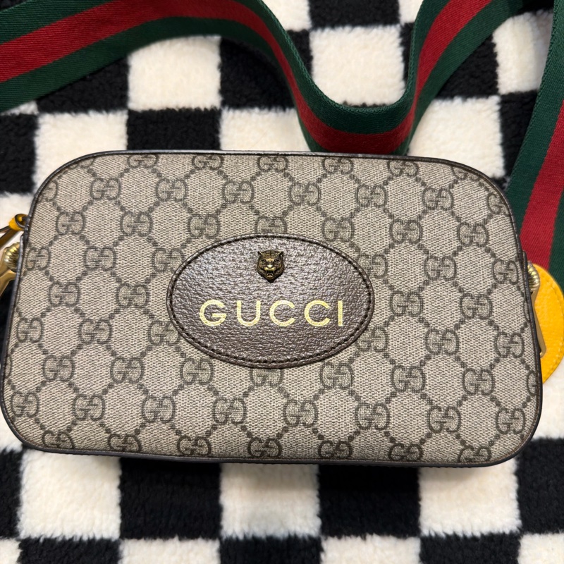GUCCI 古馳 476466 經典GG Supreme帆布印花雙色織帶相機斜揹包(棕色)-6