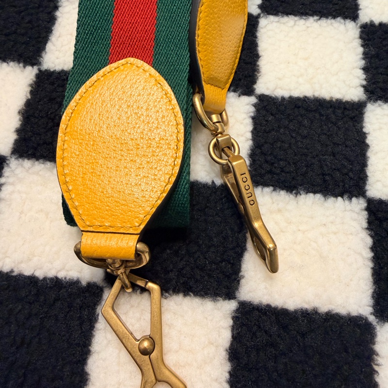 GUCCI 古馳 476466 經典GG Supreme帆布印花雙色織帶相機斜揹包(棕色)-17