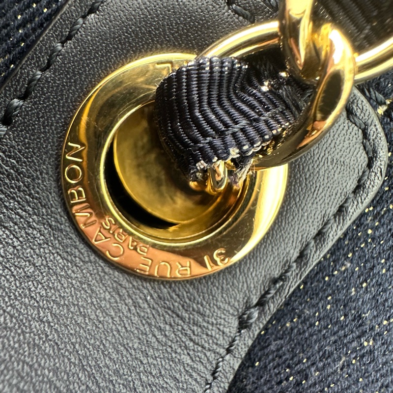 CHANEL 埃及限量款✨Deauville 深藍金絲沙灘Tote Bag-6