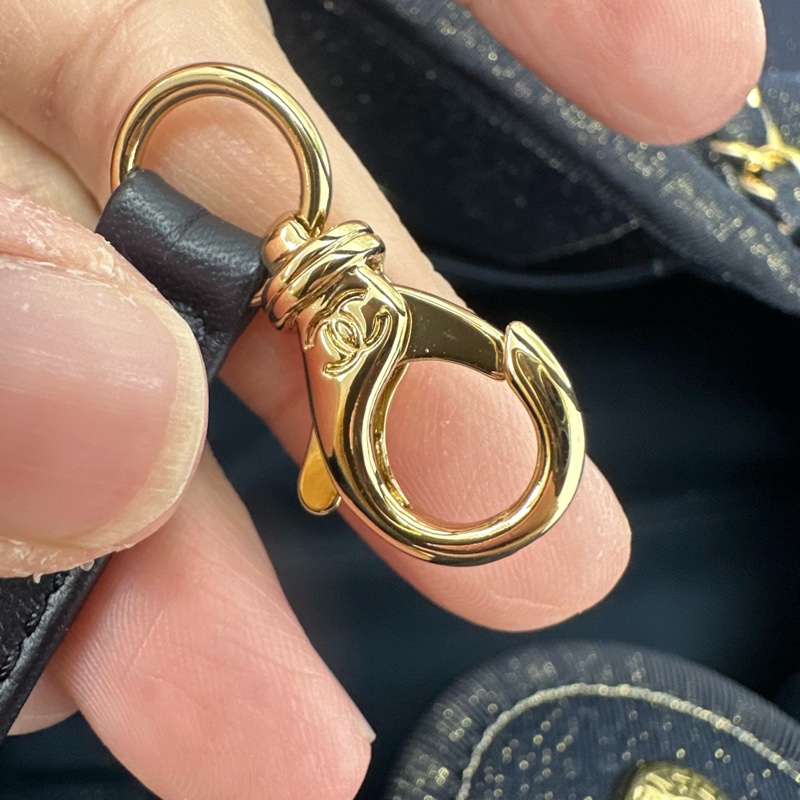 CHANEL 埃及限量款✨Deauville 深藍金絲沙灘Tote Bag-10