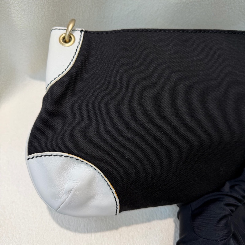 CHANEL Vintage Olsen 黑白布面單肩包 XB778-4