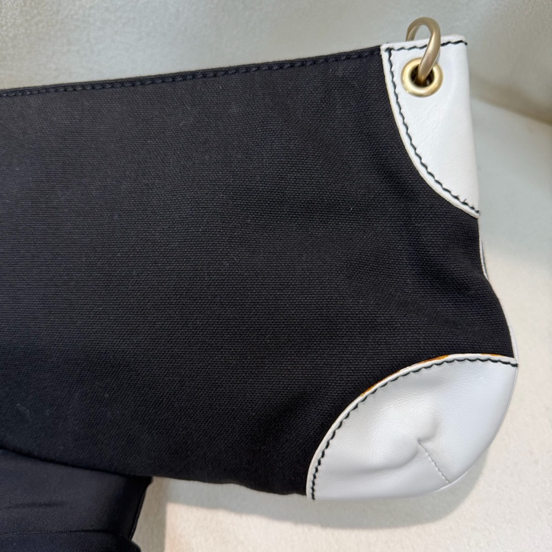 CHANEL Vintage Olsen 黑白布面單肩包 XB778-6