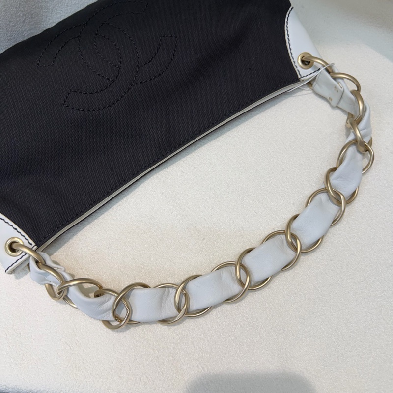 CHANEL Vintage Olsen 黑白布面單肩包 XB778-18