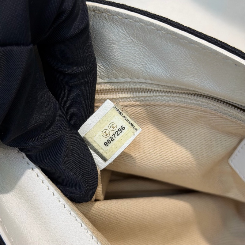 CHANEL Vintage Olsen 黑白布面單肩包 XB778-20
