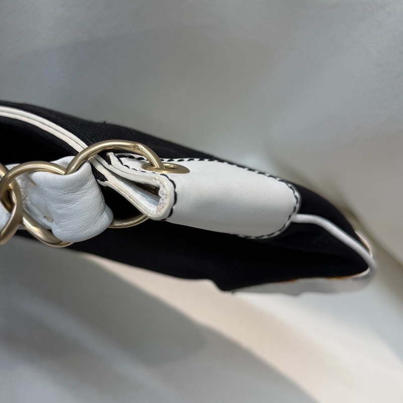 CHANEL Vintage Olsen 黑白布面單肩包 XB778-28