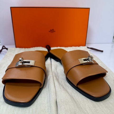 Hermès 愛馬仕 Kelly 扣涼鞋 金棕色