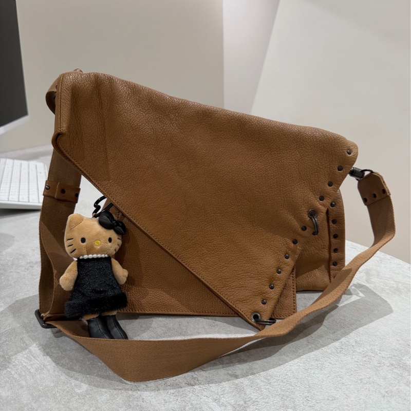 BOTTEGA VENETA BV 卡其 卯釘 咖啡 斜背包 肩背包 側背包 郵差包-4