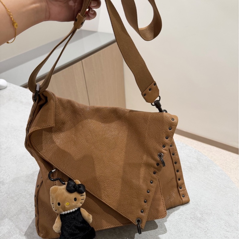 BOTTEGA VENETA BV 卡其 卯釘 咖啡 斜背包 肩背包 側背包 郵差包-6