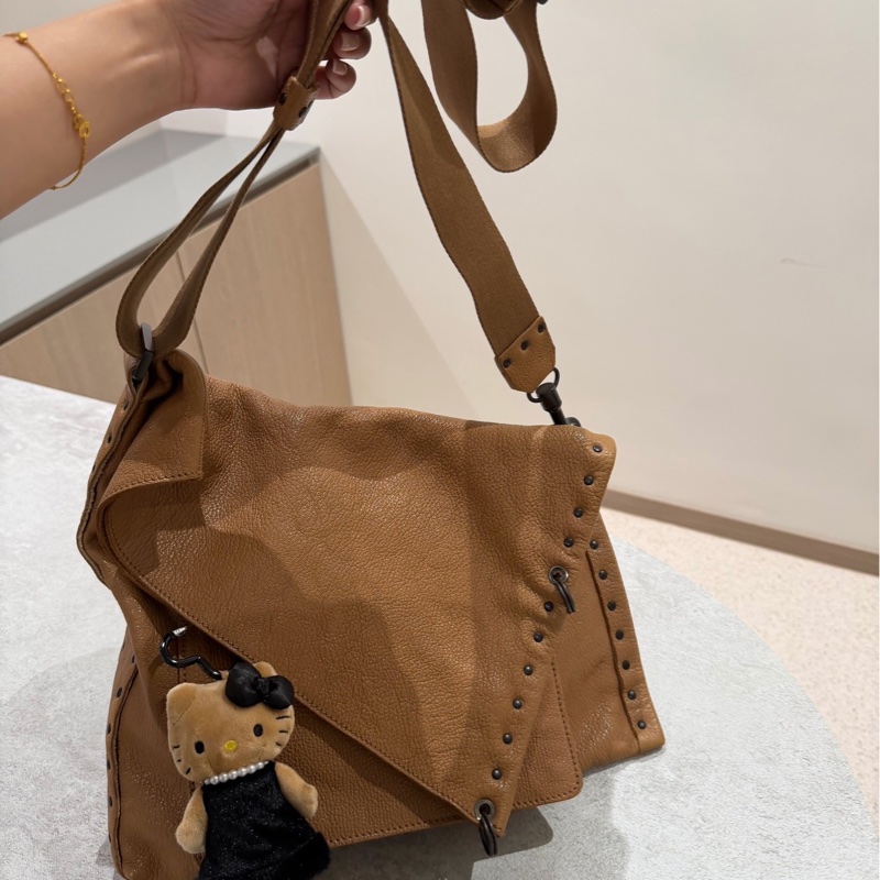 BOTTEGA VENETA BV 卡其 卯釘 咖啡 斜背包 肩背包 側背包 郵差包-7