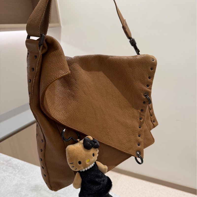 BOTTEGA VENETA BV 卡其 卯釘 咖啡 斜背包 肩背包 側背包 郵差包-8