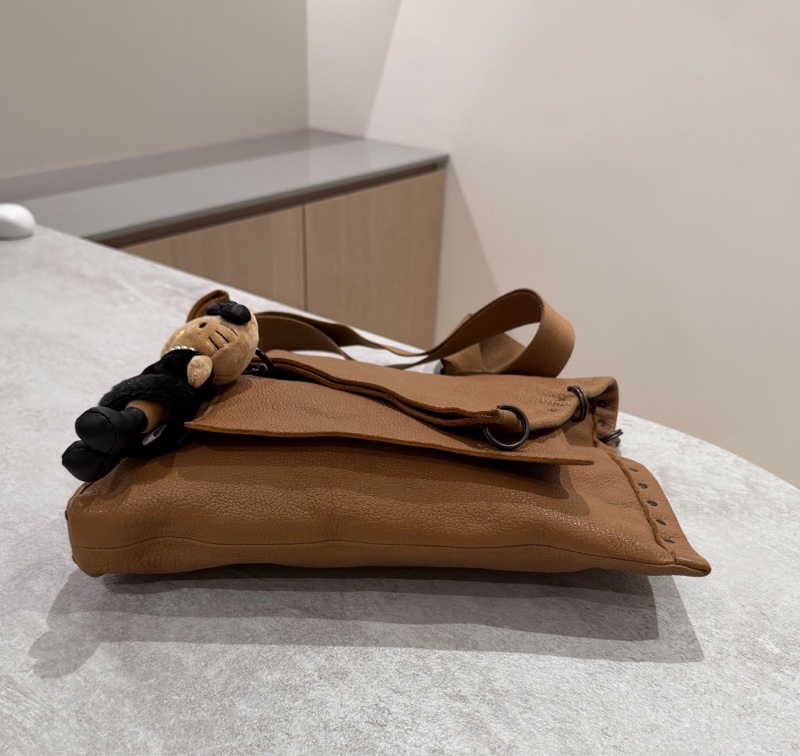 BOTTEGA VENETA BV 卡其 卯釘 咖啡 斜背包 肩背包 側背包 郵差包-14