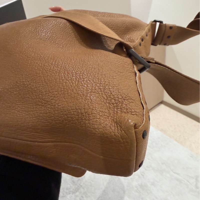 BOTTEGA VENETA BV 卡其 卯釘 咖啡 斜背包 肩背包 側背包 郵差包-19