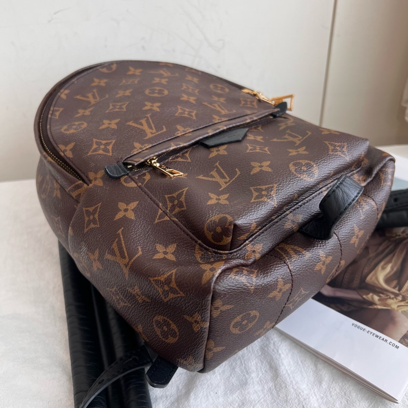 ෆ LV Palm Springs小號後背包-5