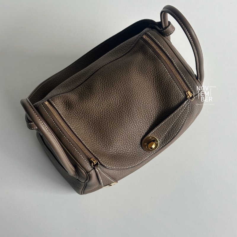 98新✨ Hermès 愛馬仕 Lindy 26 大象灰金釦-7
