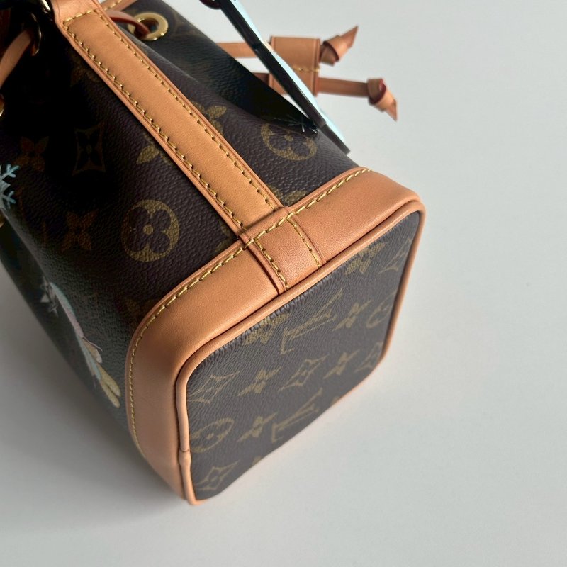 閒置新🙌🏻 Louis Vuitton LV 路易威登 水桶Nano 聖誕版❄️-7