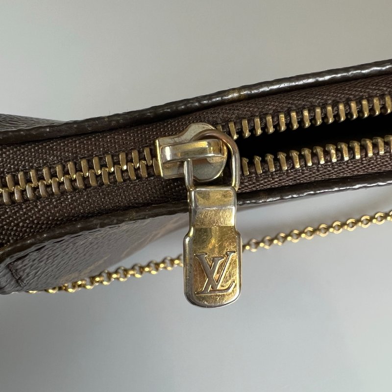 LV M95567  經典老花鍊帶小肩包-6