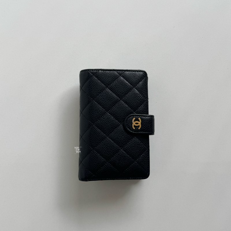 95新🫰🏻 保卡款 Chanel 香奈兒 中夾 黑色金釦-0