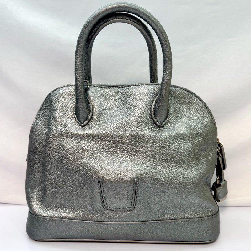 巴黎世家 小牛皮 Logo Projector 兩用包（型號 672626）-2