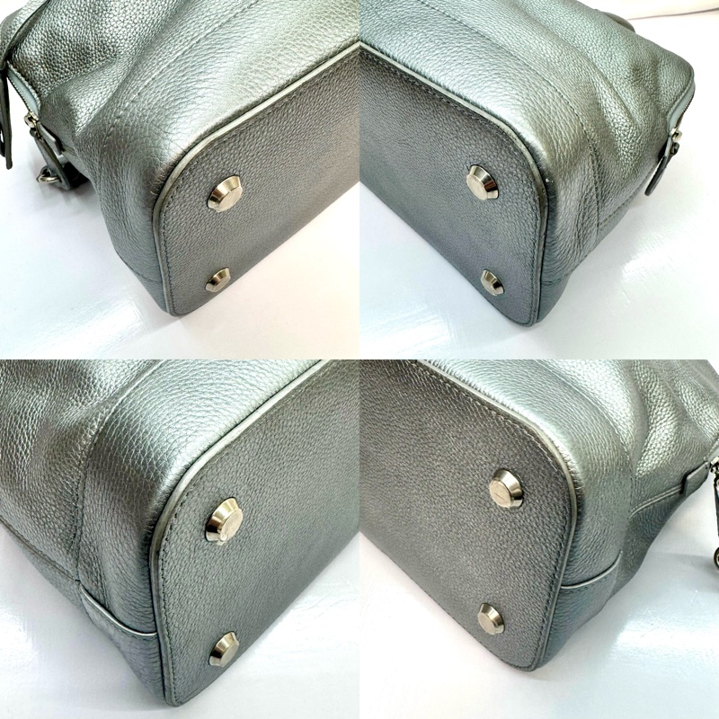 巴黎世家 小牛皮 Logo Projector 兩用包（型號 672626）-4