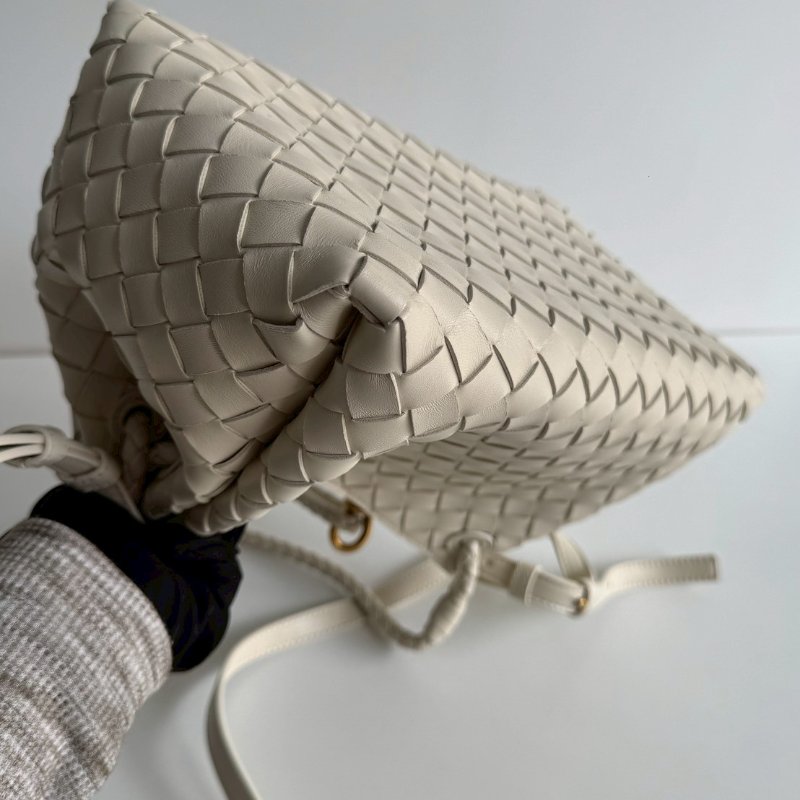 全新🤍 Bottega Veneta BV Parachute 中號 白色金釦-6