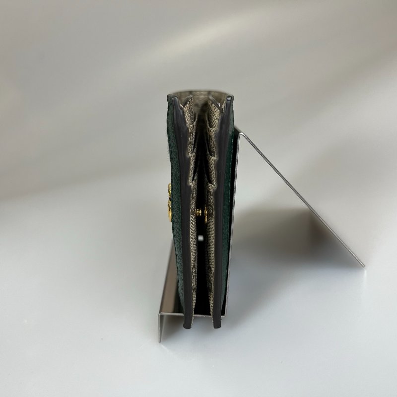 GUCCI 756526  綠格紋內裡老花對開短夾-2