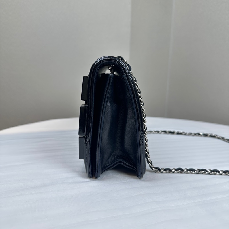 香奈兒/Chanel 漆皮黑白條紋亞克力積木包 23x7x13cm-5