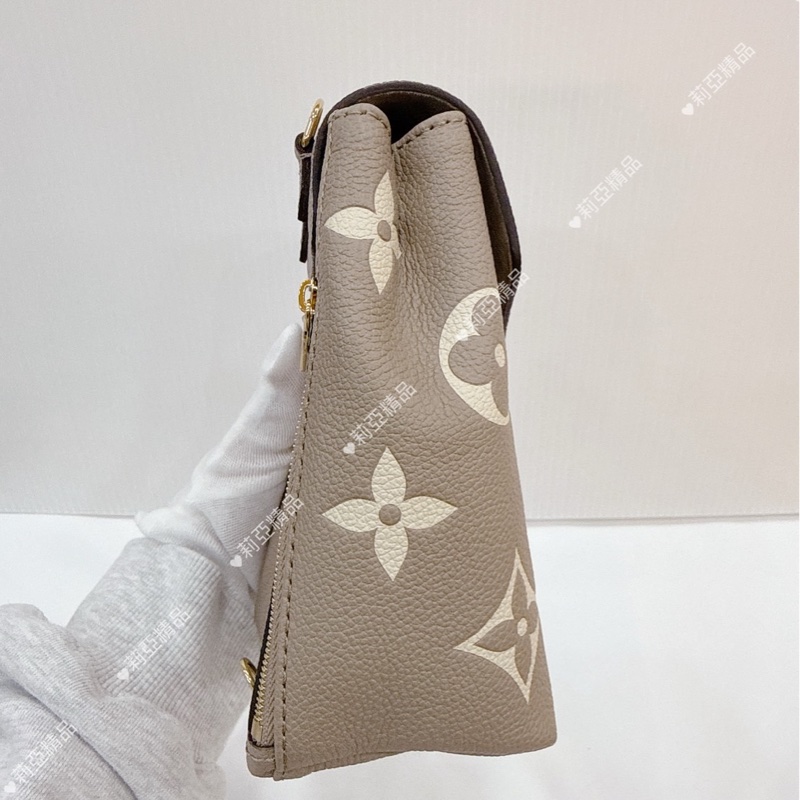 莉亞精品♡ LV tiny 斑鳩灰大象灰小書包 9新美包-4
