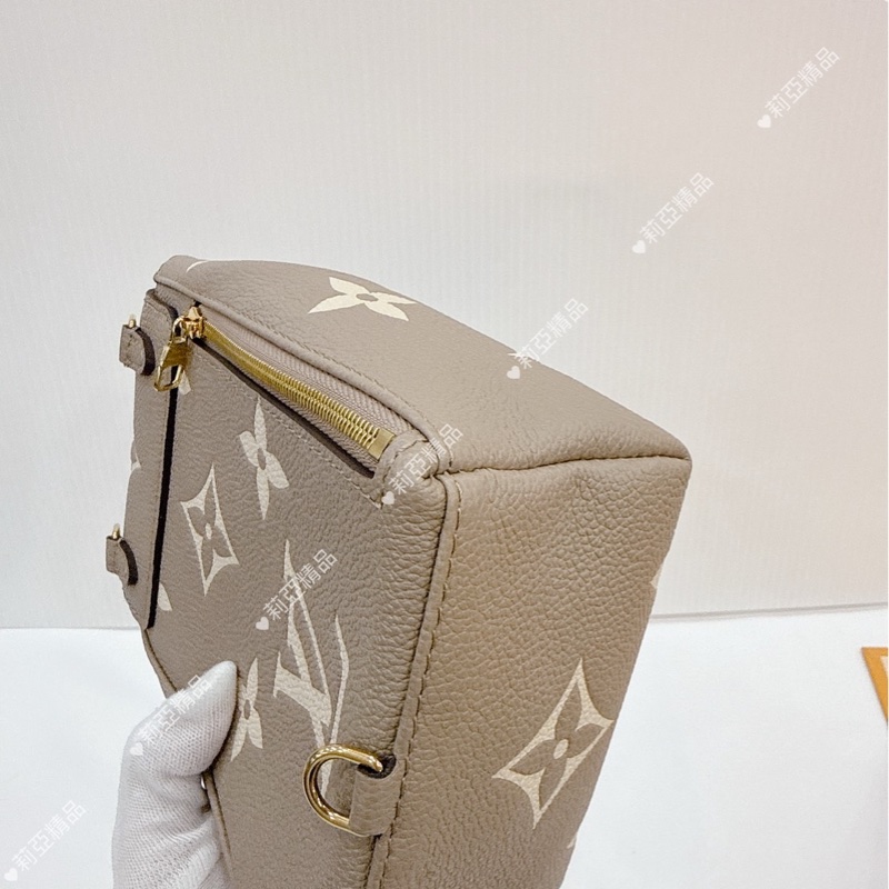 莉亞精品♡ LV tiny 斑鳩灰大象灰小書包 9新美包-8
