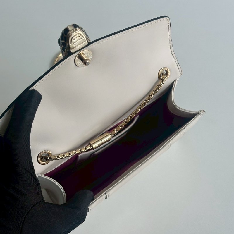 98新🫰🏻 Bvlgari 寶格麗 Serpenti Forever 斜揹包 白色-12