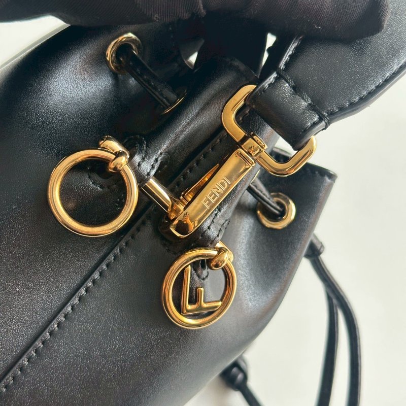 99新🆕 全配有購證🙌🏻 Fendi 芬迪 迷你水桶包 黑金-10
