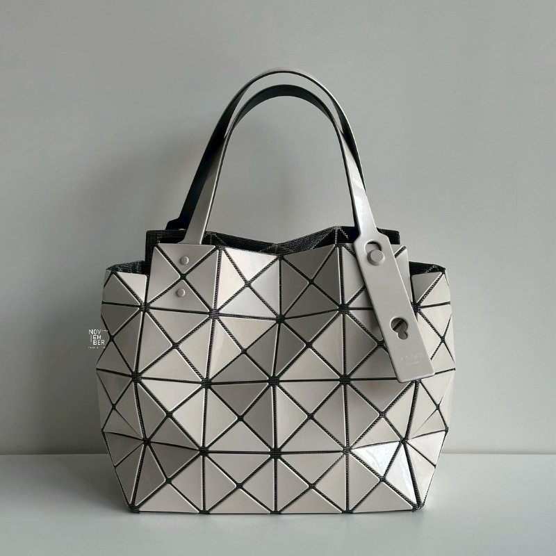 99新🆕 Issey Miyake BAO BAO 三宅一生 白色托特包-0