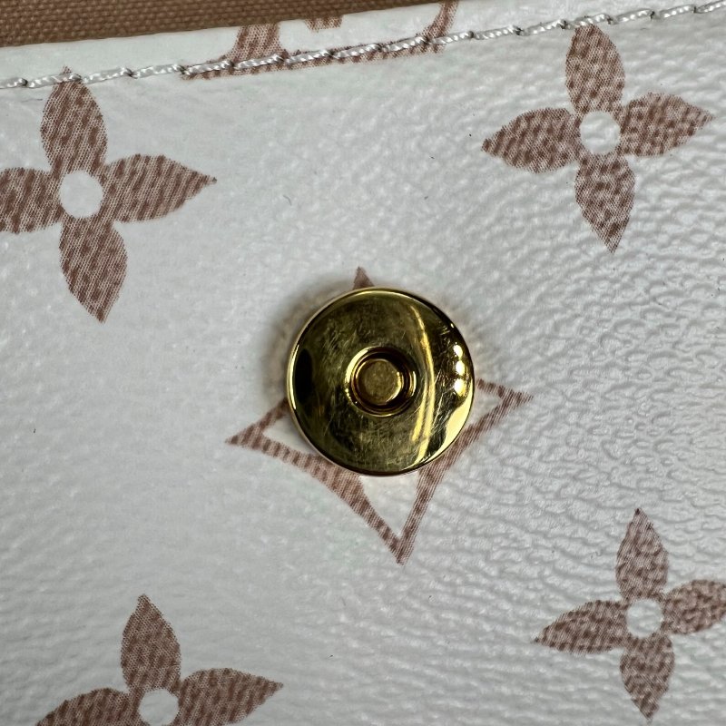 LV M83091/晶片款 白拚粉皮革IVY鍊包-9