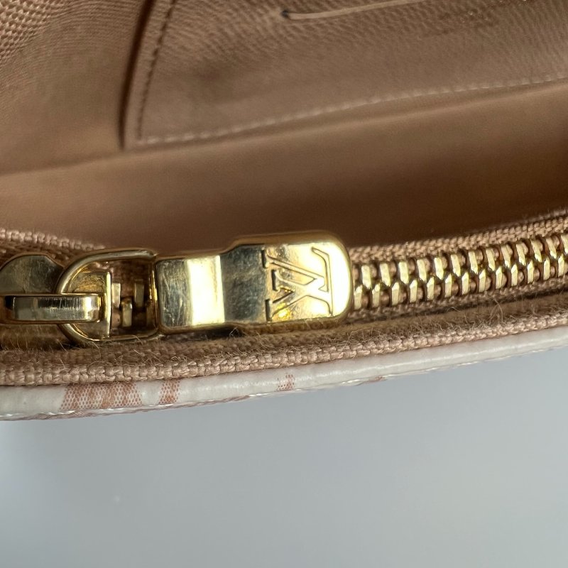 LV M83091/晶片款 白拚粉皮革IVY鍊包-11