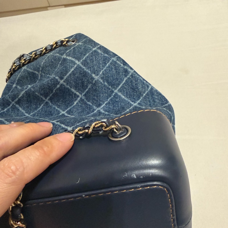 Chanel 香奈兒 丹寧流浪雙肩包（小號）-14