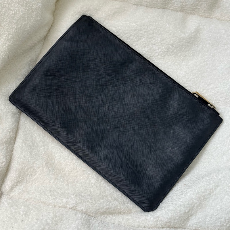 Givenchy 小鹿斑比手拿包-1