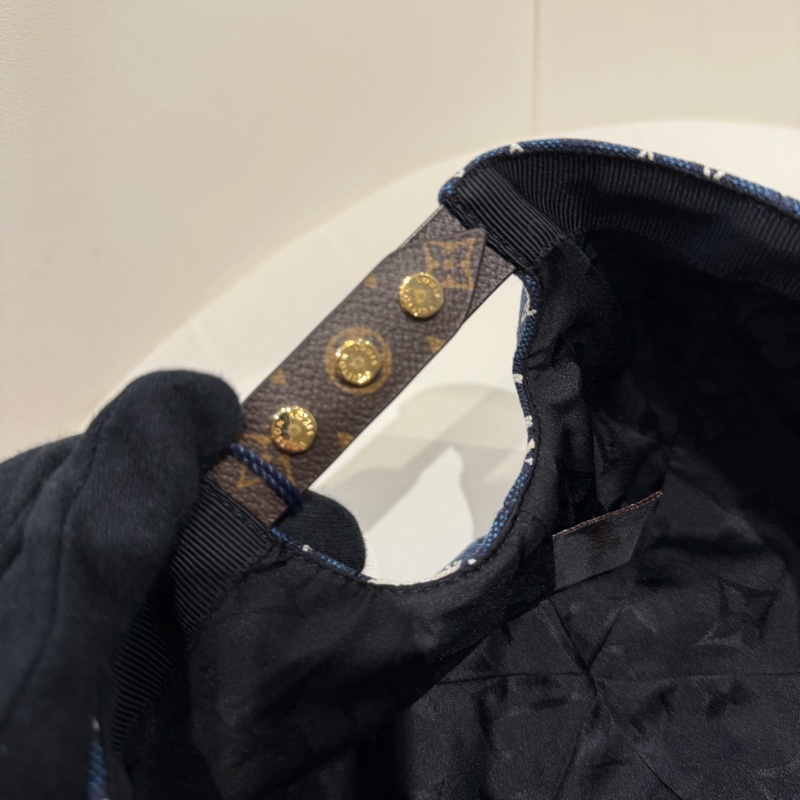 Louis Vuitton 新款版帽1854 🖤誰戴誰好看(未戴過有刮痕)-8