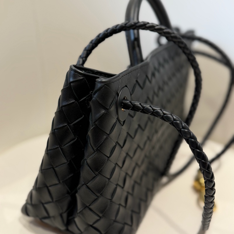 BV 黑色編織包East-West Andiamo-3