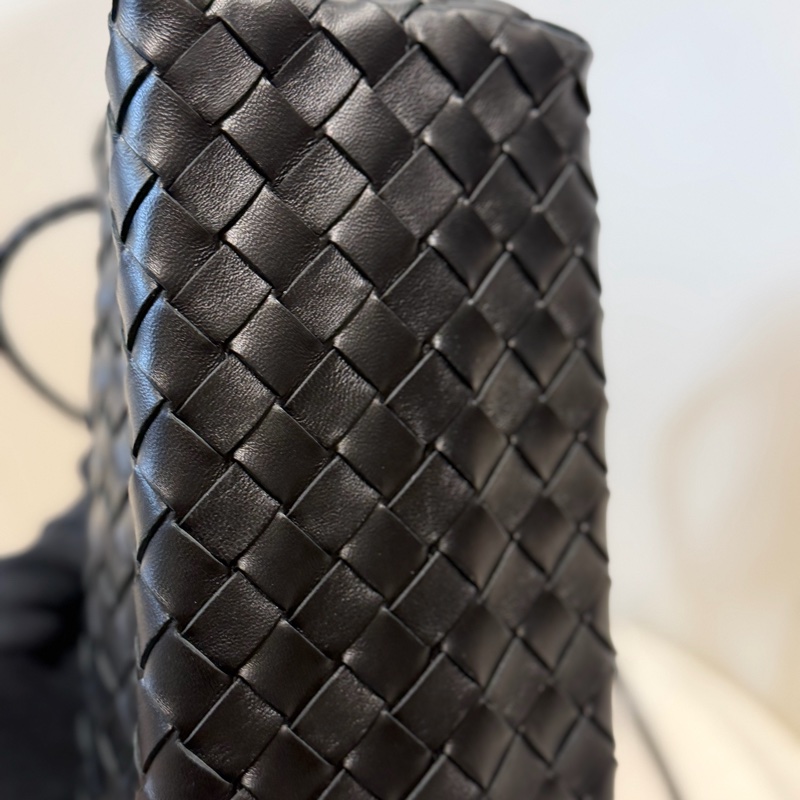 BV 黑色編織包East-West Andiamo-8