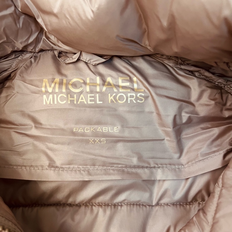 Michael kors銀粉色長版連帽輕羽絨外套-4